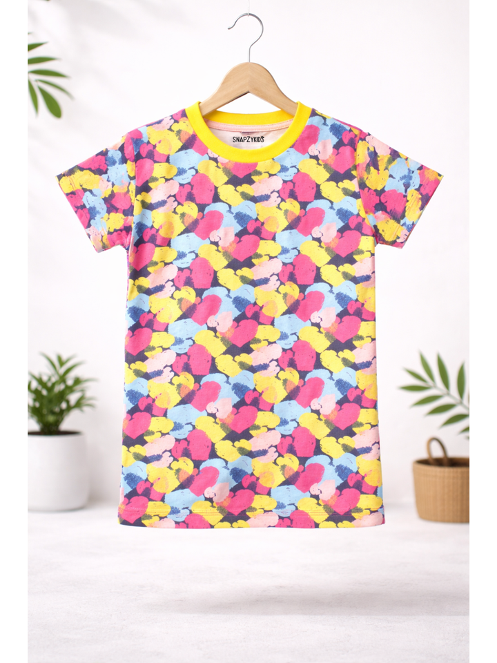 KIDS ALL OVER COLORFULL HEARTS PRINTED T-SHIRT